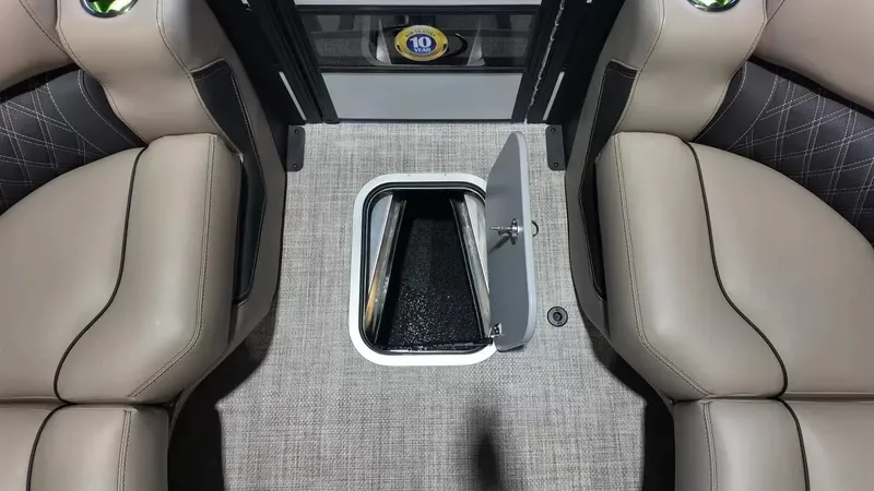 Slide: The Image of Barletta Lusso 23UA 2027 - 31
