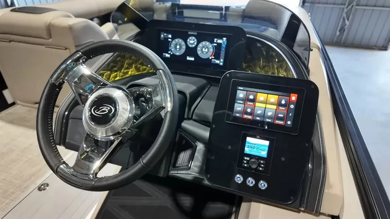 Slide: The Image of Barletta Lusso 23UA 2027 - 43