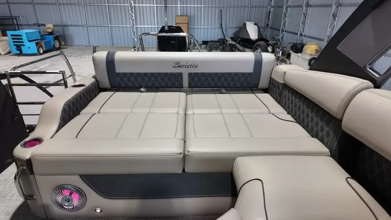 Slide: The Image of Barletta Lusso 23UA 2027 - 69