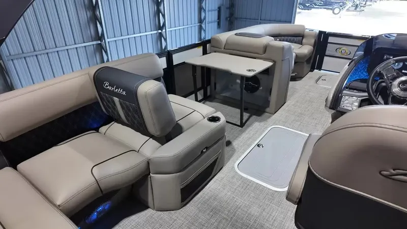 Slide: The Image of Barletta Lusso 23UA 2027 - 53