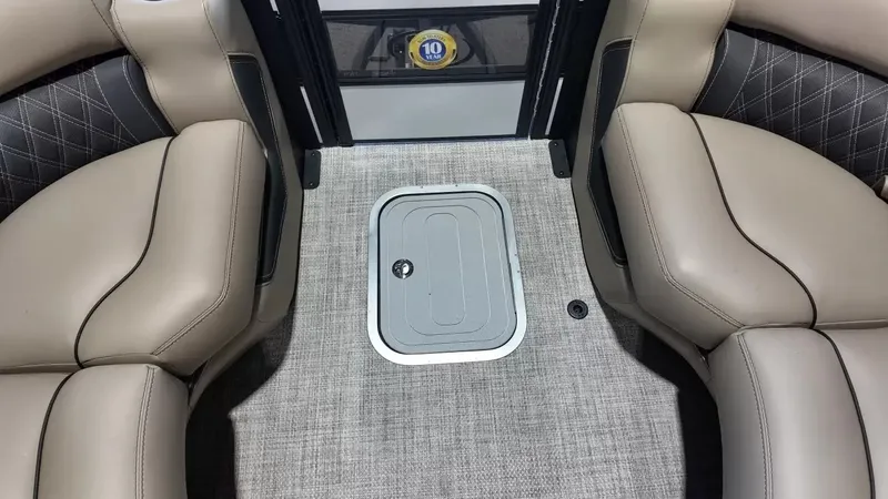 Slide: The Image of Barletta Lusso 23UA 2027 - 30