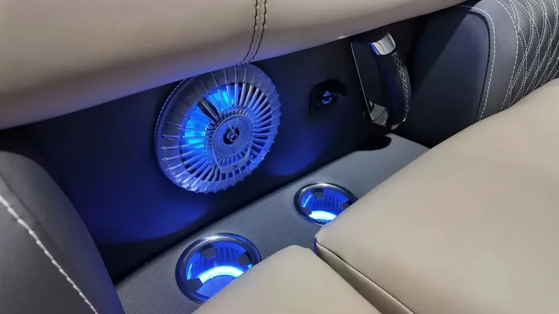 Slide: The Image of Barletta Lusso 23UA 2027 - 28