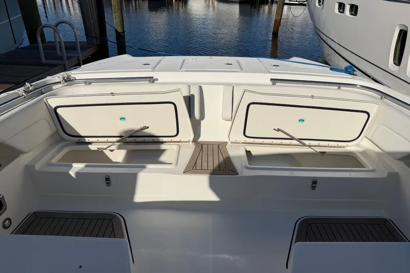 Slide: The Image of Bow / Foredeck storage area - 43