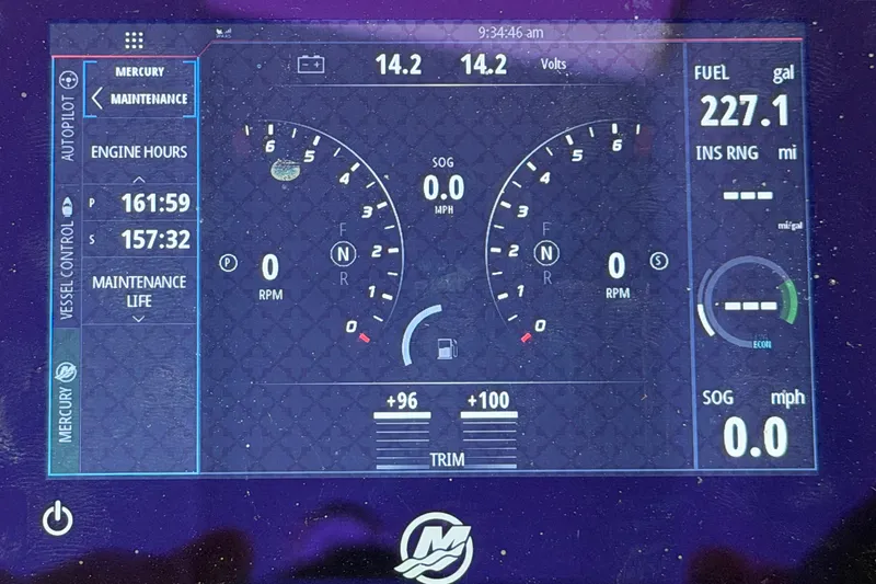 Slide: The Image of Mercury Outboard Display with engine hours - 40