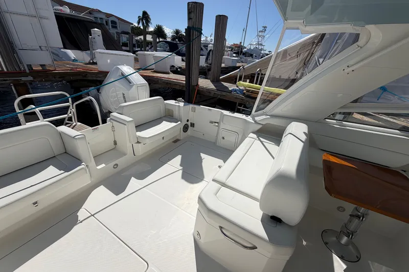 Slide: The Image of Aft Cockpit to Port - 31