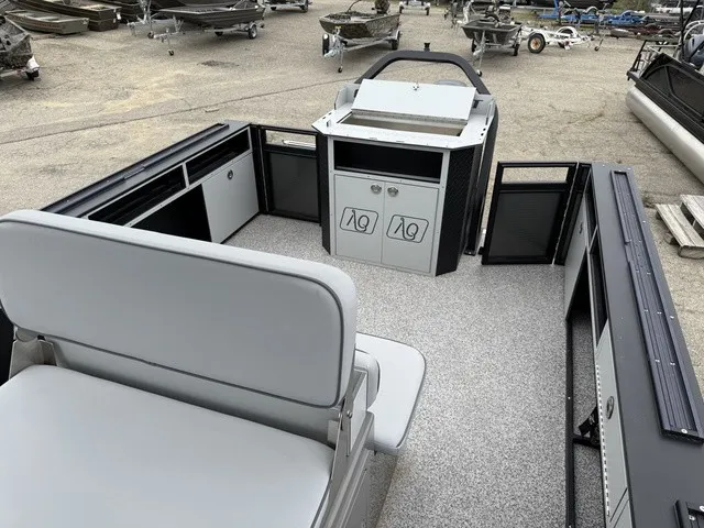 Slide: The Image of Angler Quest 8524 Fish N Cruise FS 2026 - 8