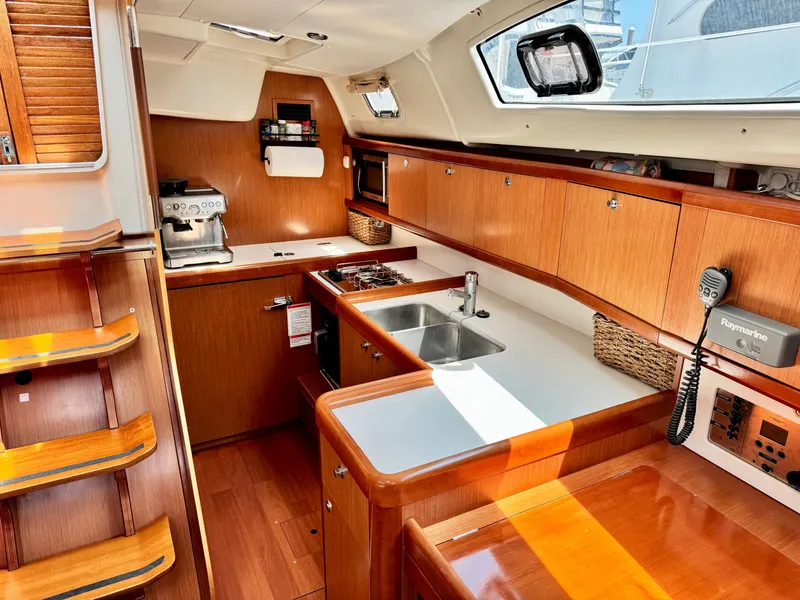Slide: The Image of Beneteau Oceanis 40 2008 - 8
