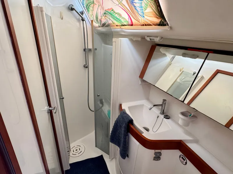 Slide: The Image of Beneteau Oceanis 40 2008 - 14