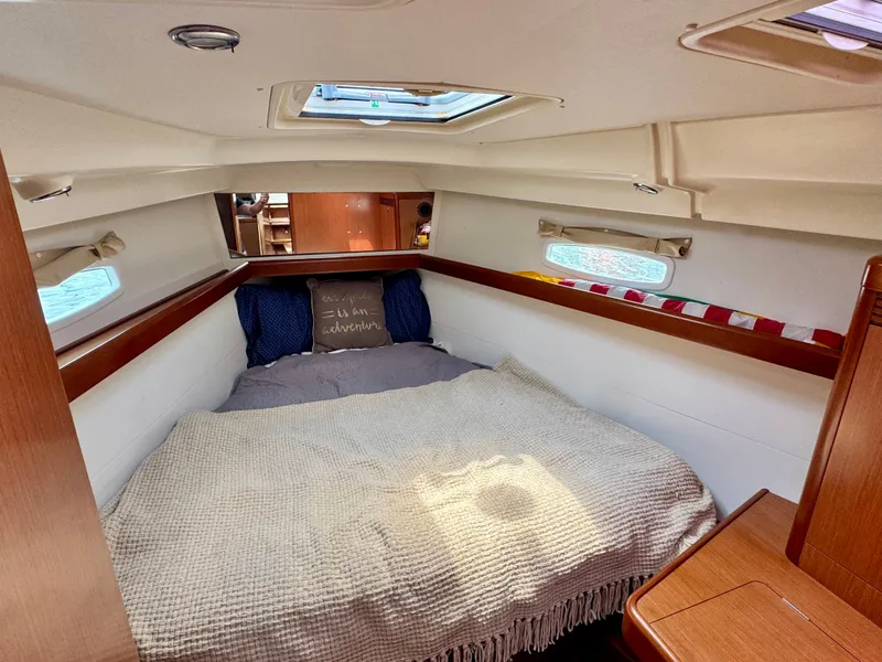 Slide: The Image of Beneteau Oceanis 40 2008 - 17