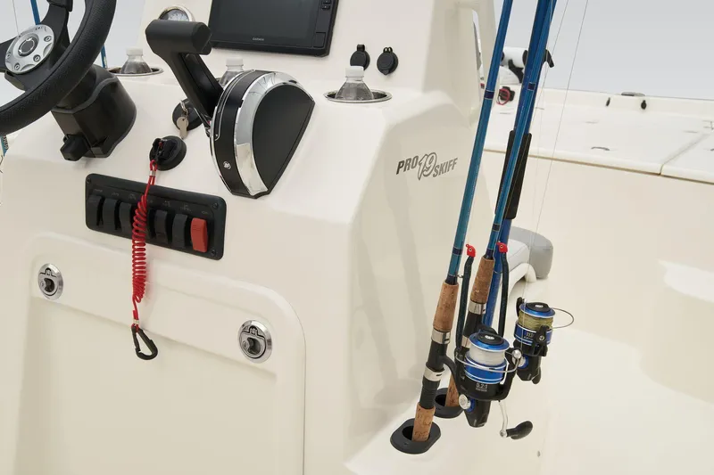 Slide: The Image of Mako Pro Skiff 19 CC 2026 - 56