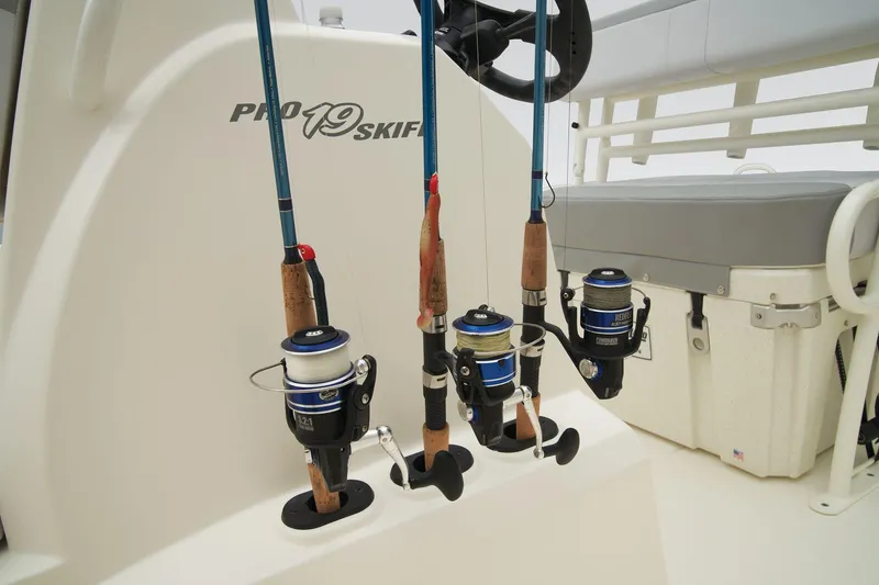 Slide: The Image of Mako Pro Skiff 19 CC 2026 - 47