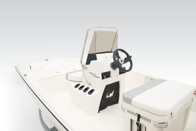 Slide: The Image of Mako Pro Skiff 15 CC 2026 - 20
