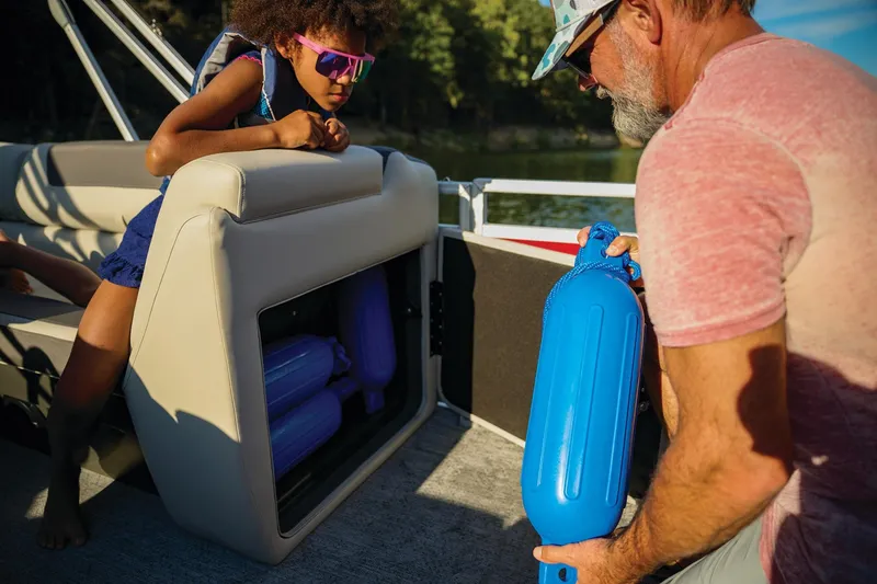 Slide: The Image of Sun Tracker Fishin' Barge 22 DLX 2026 - 115