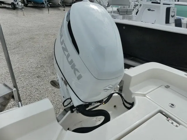 Slide: The Image of Pioneer 220 Bay Sport 2027 - 6