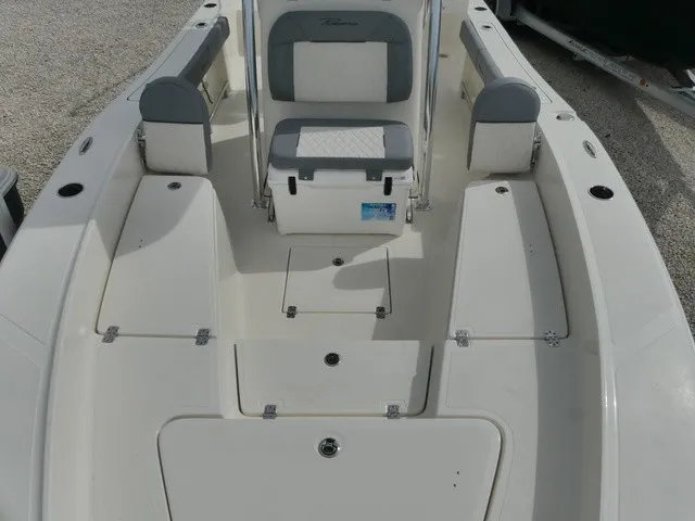 Slide: The Image of Pioneer 220 Bay Sport 2027 - 15