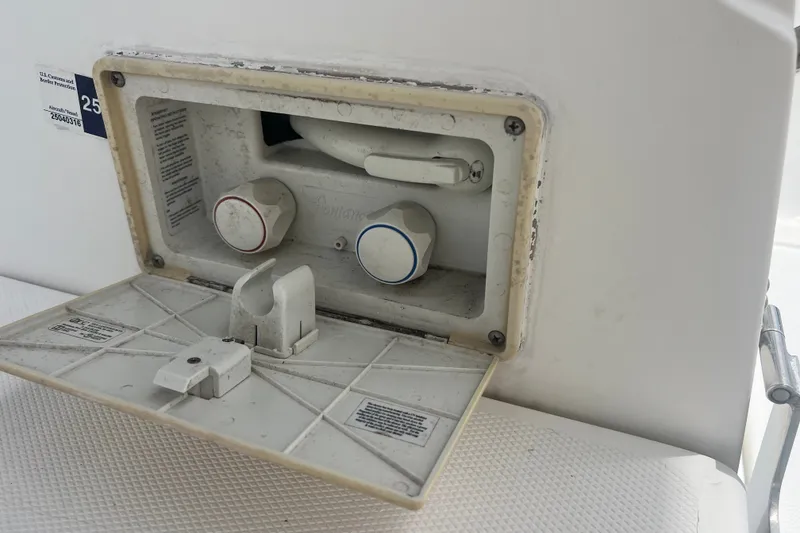 Slide: The Image of Water control panel on a 2007 Hunter 41 Deck Salon boat. - 16