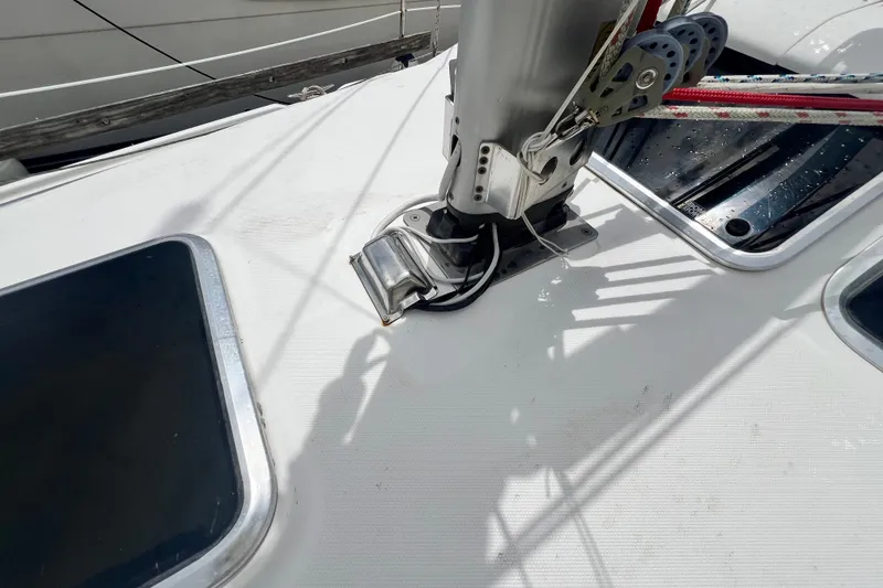 Slide: The Image of Deck of 2007 Hunter 41 Deck Salon sailboat with rigging and fittings. - 26