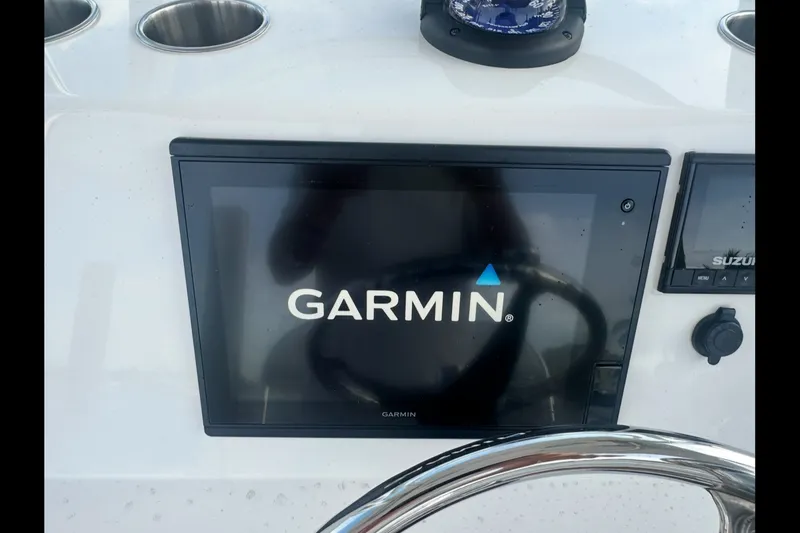 Slide: The Image of Garmin display on 2019 Albury Brothers 23 Forward Seating boat dashboard. - 29