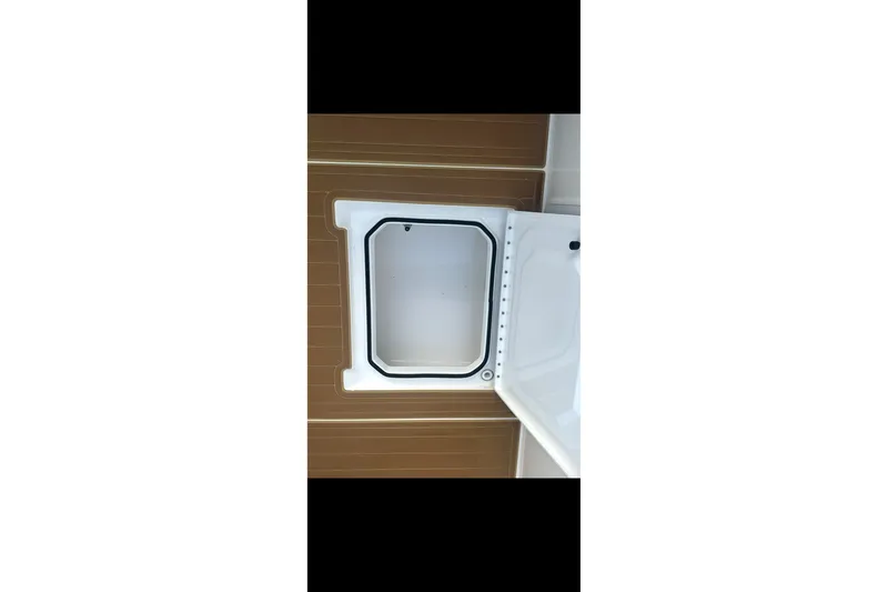 Slide: The Image of Hatch of 2019 Albury Brothers 23 Forward Seating boat, open on deck. - 15
