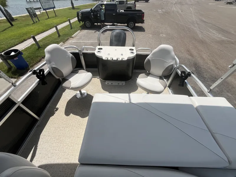 Slide: The Image of Grand GT2380RF 2019 - 25