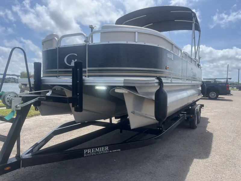 Slide: The Image of Grand GT2380RF 2019 - 5