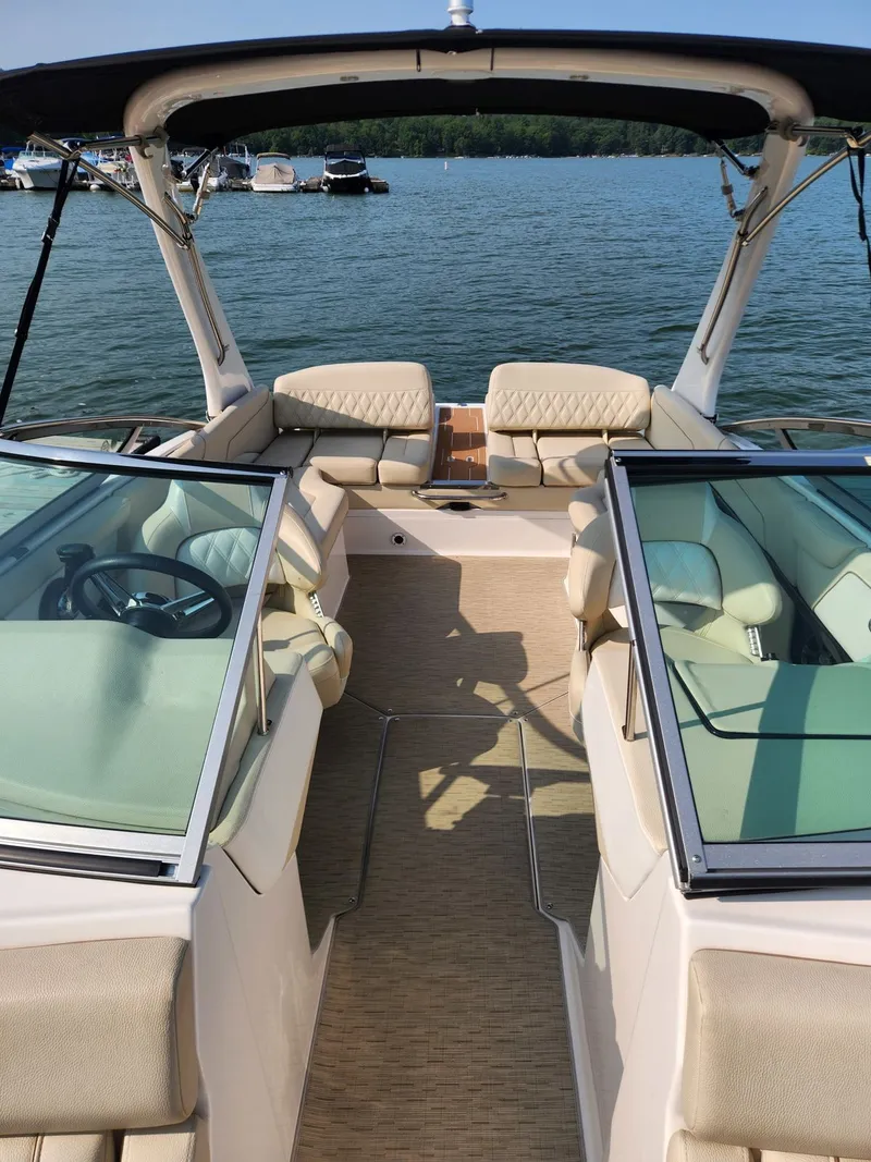 Slide: The Image of Regal 2300 Bowrider 2018 - 3
