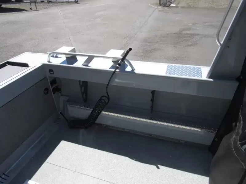 Slide: The Image of Hewescraft 220 Ocean Pro Hard Top 2026 - 9