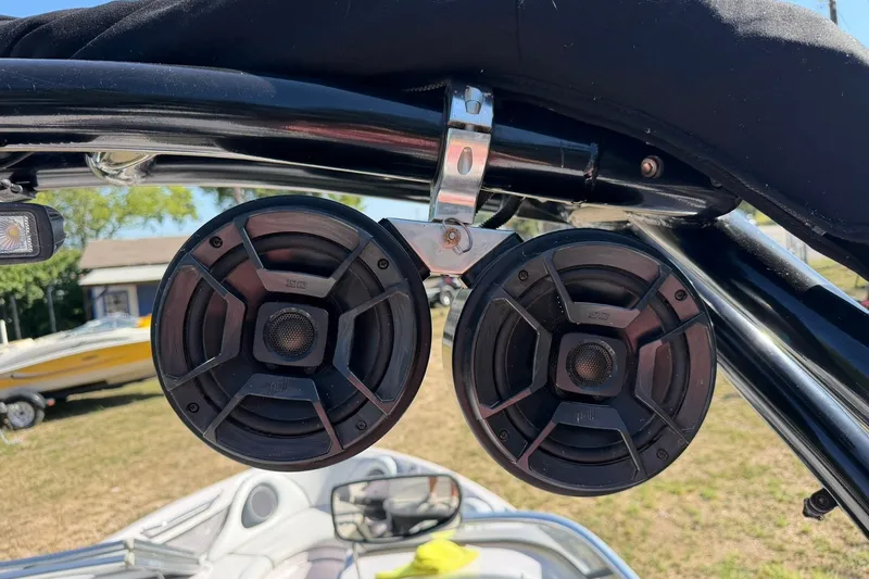 Slide: The Image of Speakers mounted on a 2003 Nautique Air Nautique 226 boat's wakeboard tower. - 52