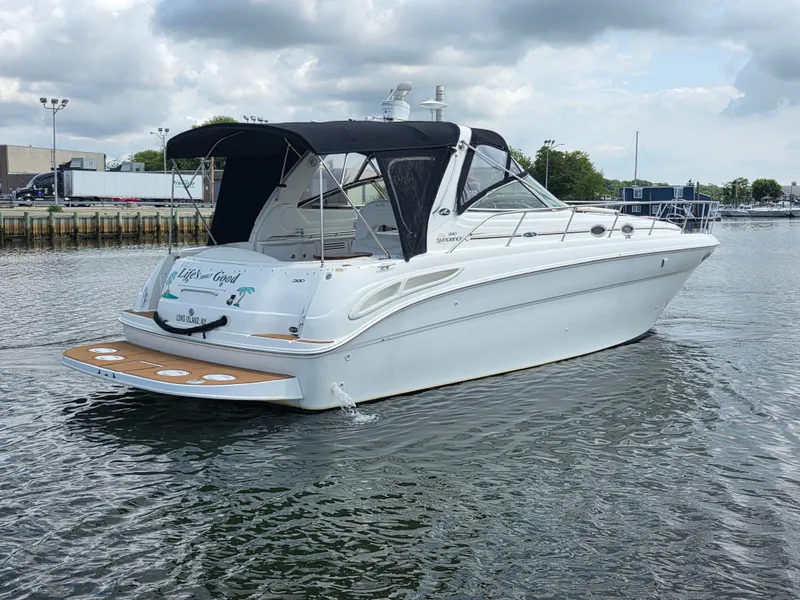 Slide: The Image of Sea Ray 380 Sundancer 2001 - 5
