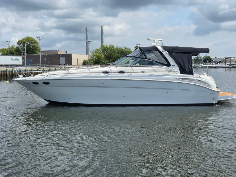 Slide: The Image of Sea Ray 380 Sundancer 2001 - 3