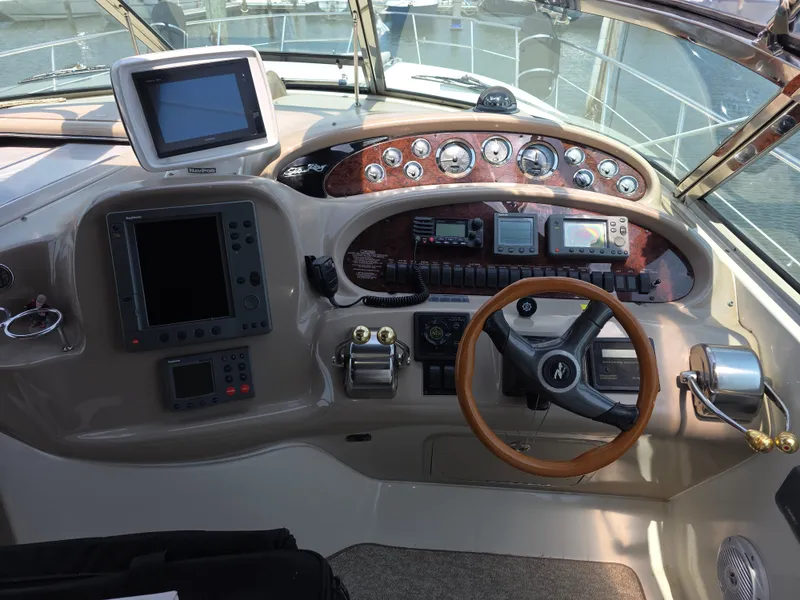 Slide: The Image of Sea Ray 380 Sundancer 2001 - 24