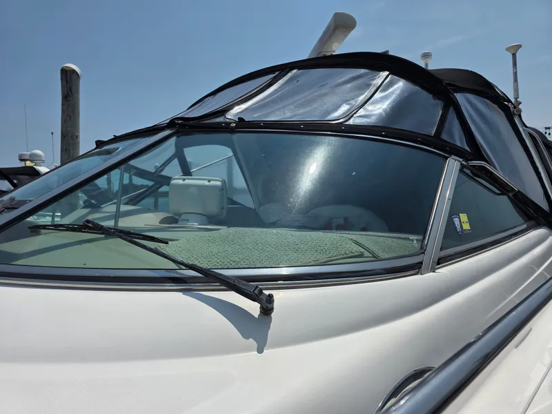 Slide: The Image of Sea Ray 380 Sundancer 2001 - 14