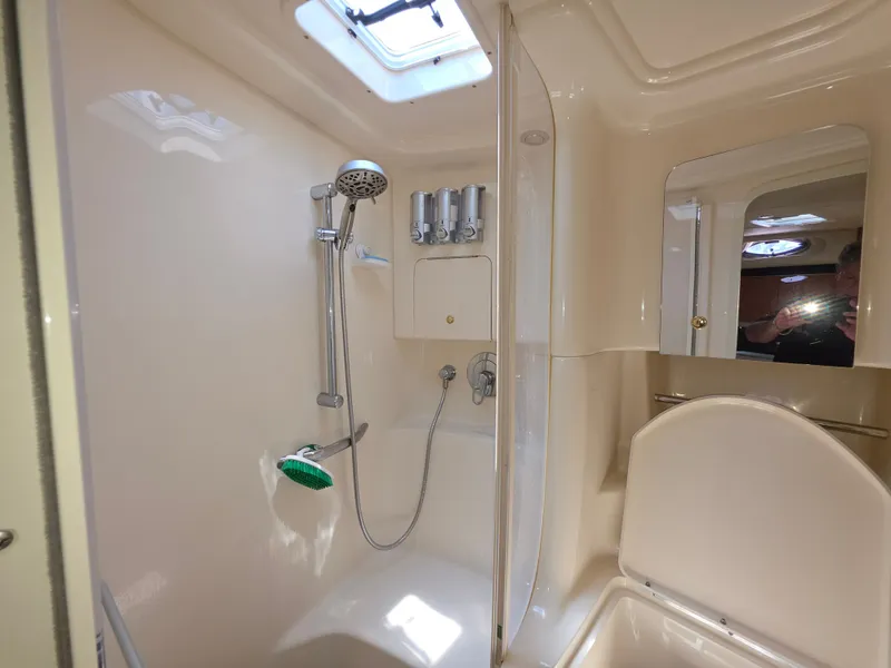 Slide: The Image of Sea Ray 380 Sundancer 2001 - 52