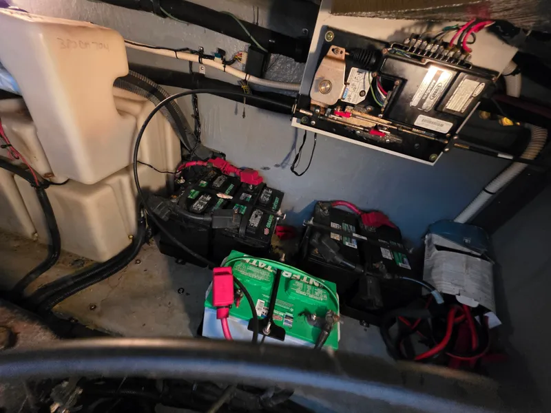 Slide: The Image of Sea Ray 380 Sundancer 2001 - 59