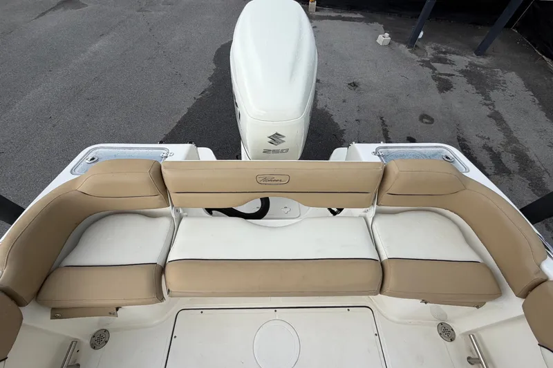 Slide: The Image of Pioneer 222 Islander 2021 - 54
