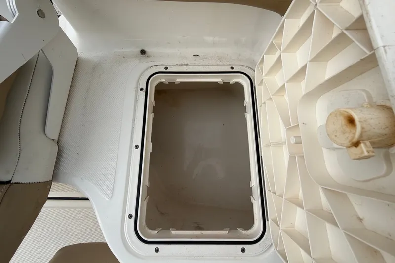 Slide: The Image of Pioneer 222 Islander 2021 - 60