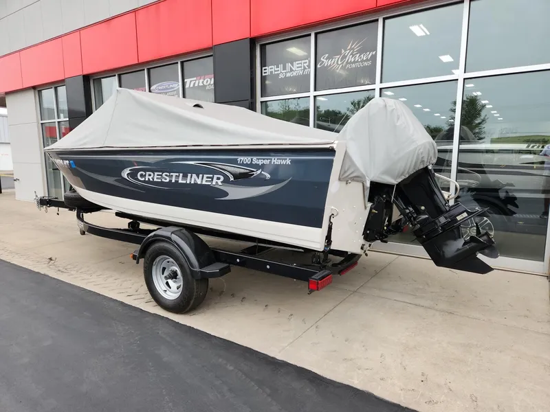 The Image of Crestliner Super Hawk 1700 2011 - 1