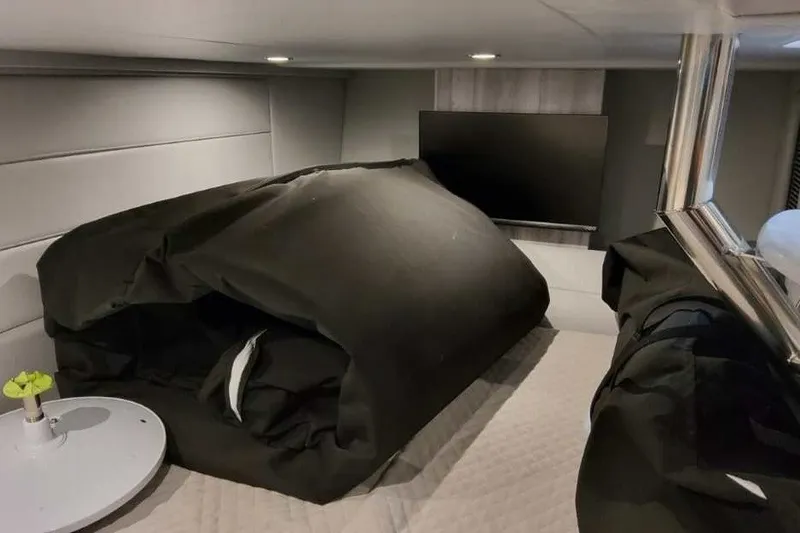 Slide: The Image of Formula 360 Crossover Bowrider I/O 2027 - 75