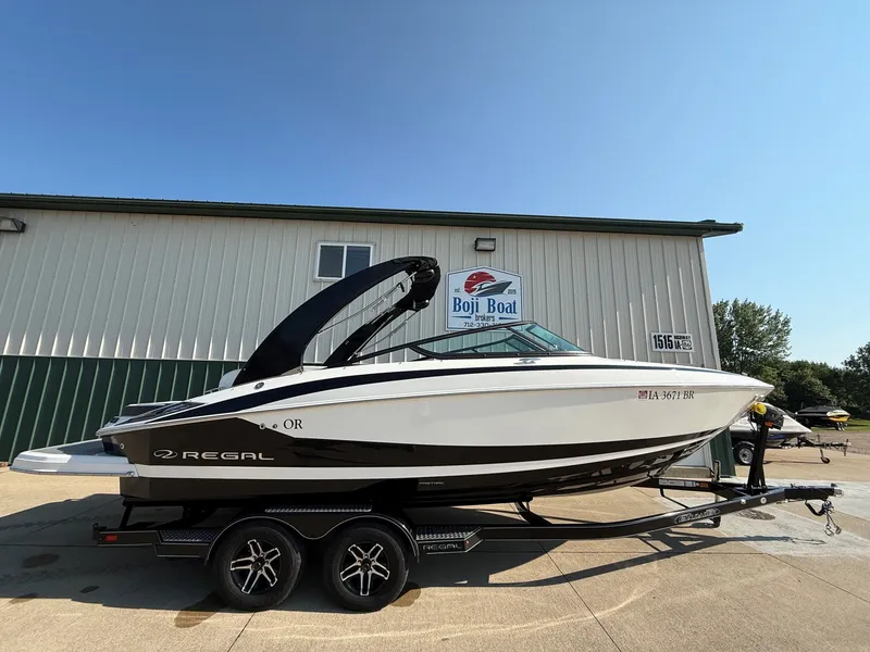 The Image of Regal 2500 RX Bowrider 2017 - 0