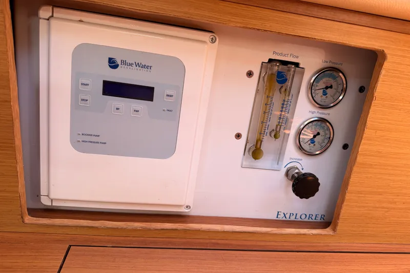 Slide: The Image of Control panel of Blue Water Desalination system on 2009 Jeanneau Sun Odyssey 45 DS yacht. - 103