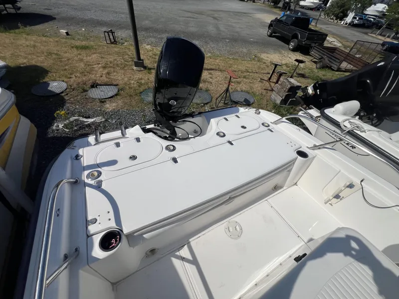 Slide: The Image of Boston Whaler 180 Dauntless 2003 - 10