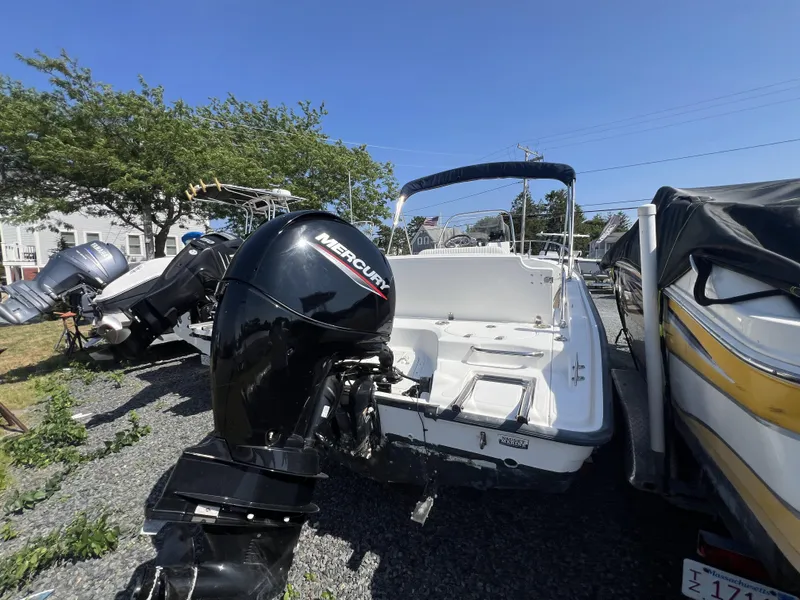 Slide: The Image of Boston Whaler 180 Dauntless 2003 - 8