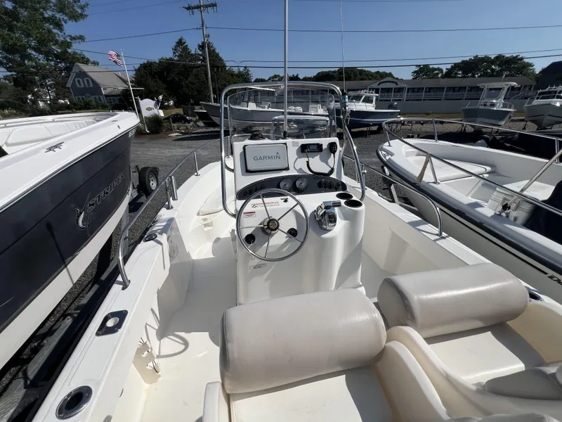 Slide: The Image of Boston Whaler 190 Outrage 2008 - 5