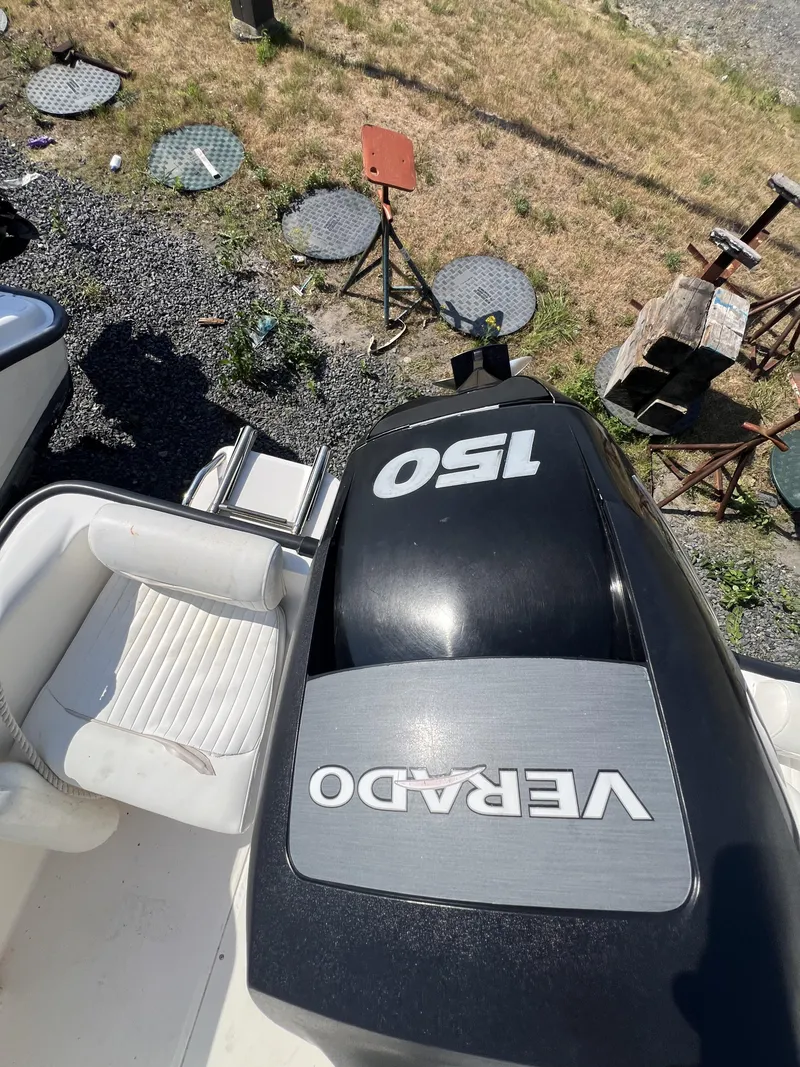 The Image of Boston Whaler 190 Outrage 2008 - 1