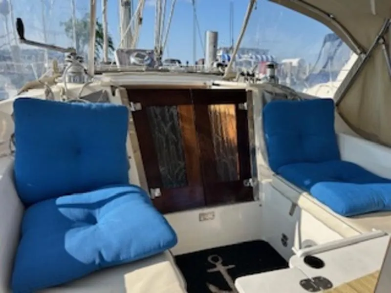 Slide: The Image of Catalina 320 1999 - 6