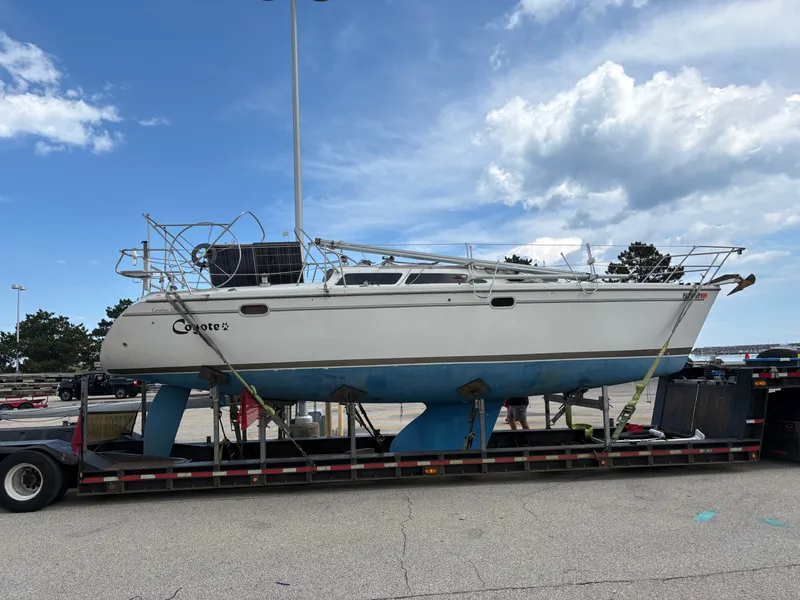 Slide: The Image of Catalina 320 1999 - 1