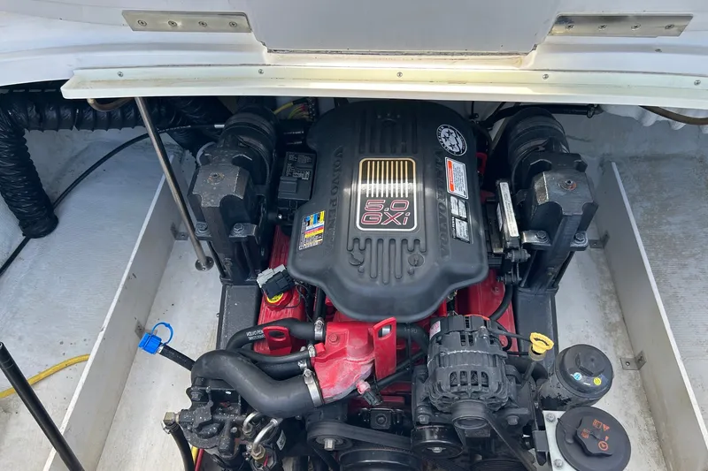 Slide: The Image of Engine compartment of a 2008 Cobalt 200 boat with Volvo Penta 5.0 GXI engine. - 20