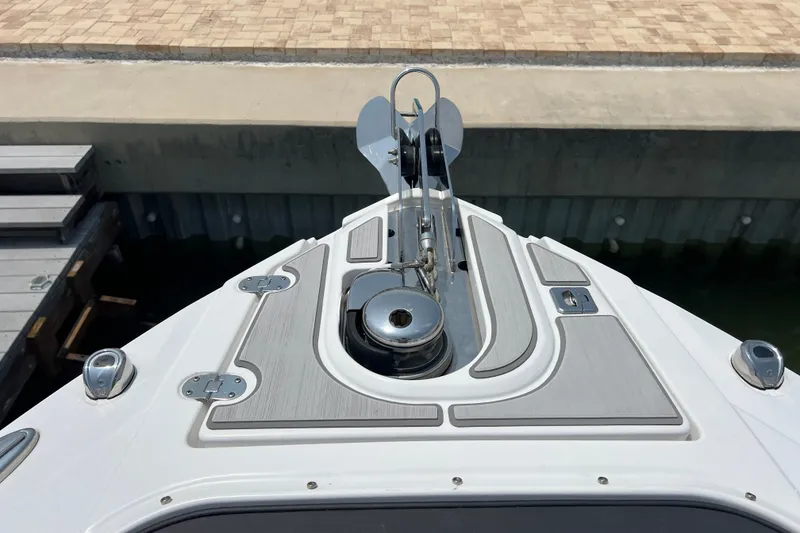 Slide: The Image of Bow view of 2024 Monterey 275SS Super Sport boat at dock. - 13