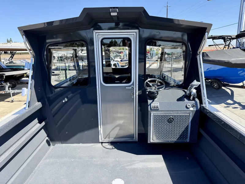 Slide: The Image of Thunder Jet Alexis Pro 24 w/ 350HP Mercury and a 15HP Pro Kicker! 2027 - 10