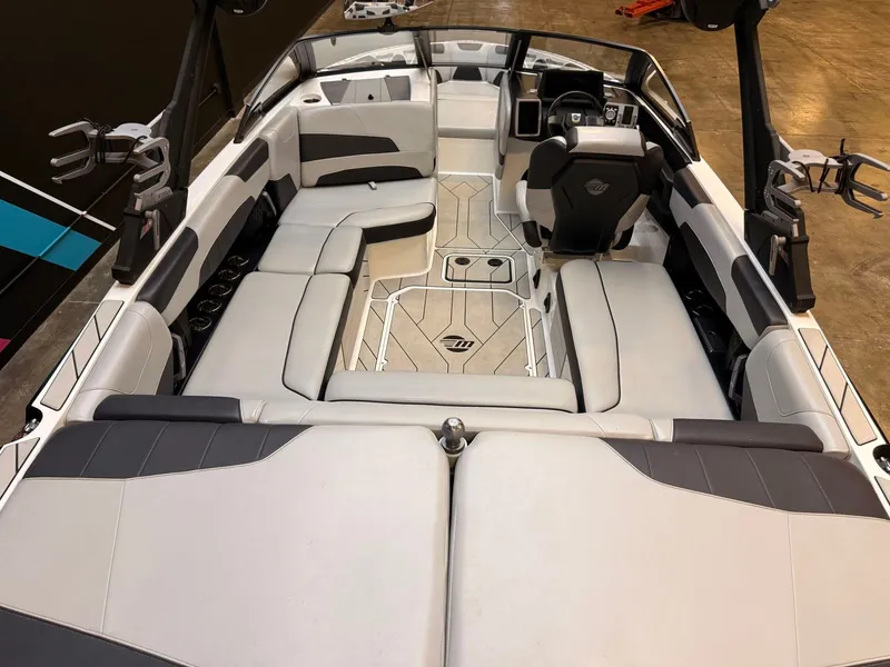 Slide: The Image of Malibu lsv 22 2022 - 8